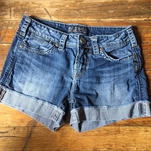 Silver Jeans Toni Shorts like new!